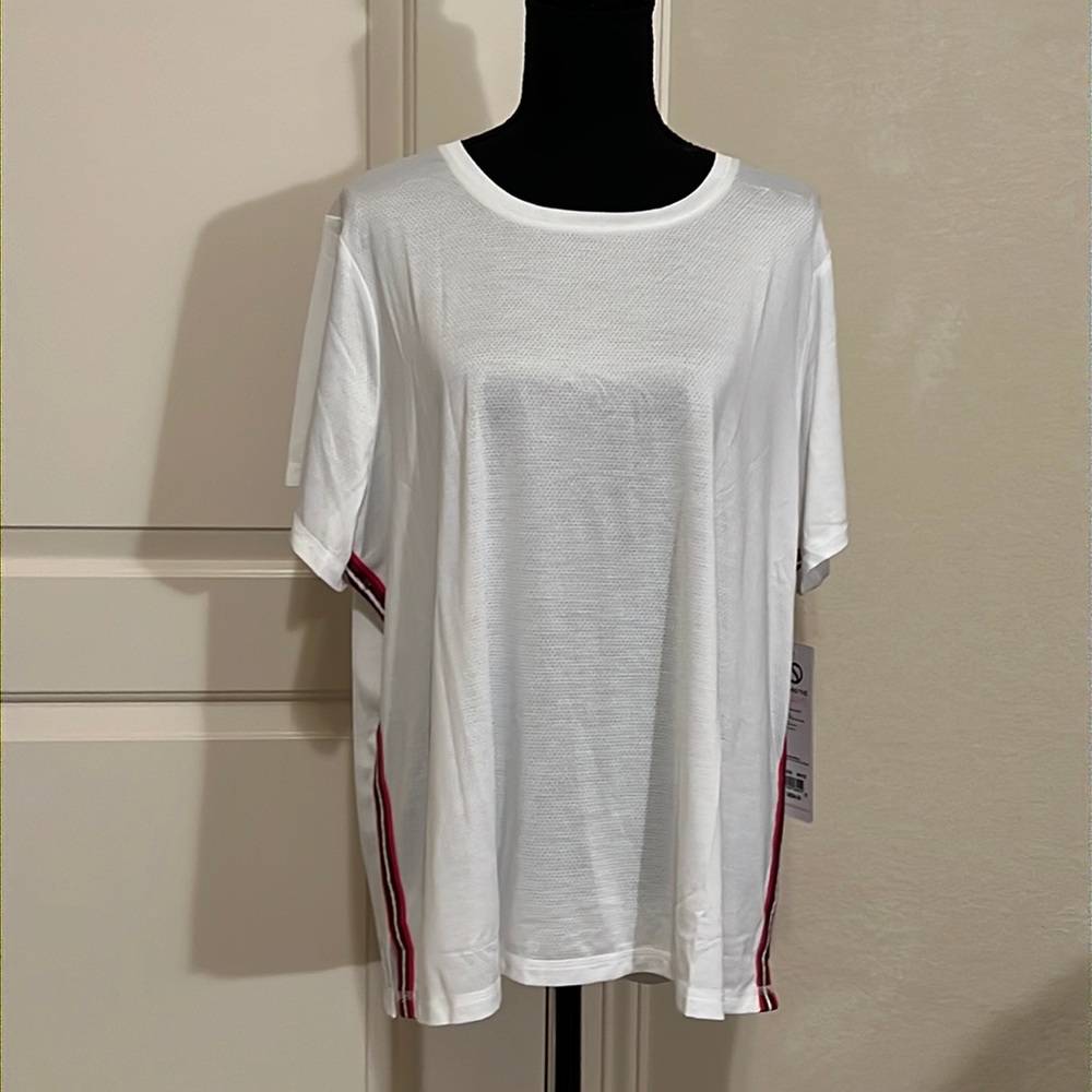 Shape activewear plus size track star top